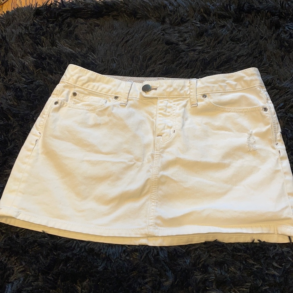 Gap white jean skirt